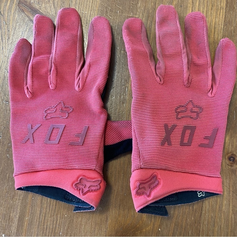 Fox racing mountain biking dirt biking gloves Red women’s Large (30) - Picture 2 of 9